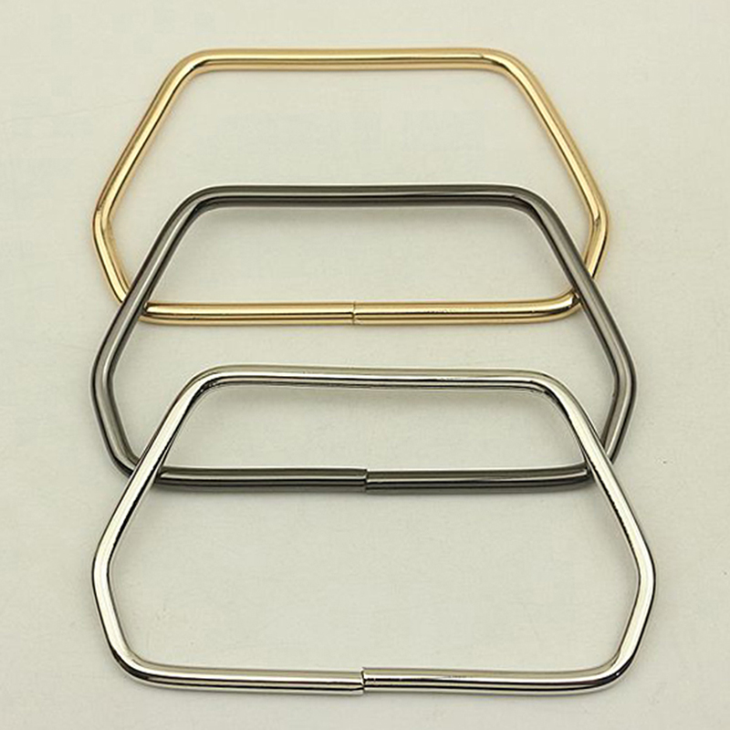 11.7CM Hexagonal Trapezoid Met - Luxury Bags With Silver Hardware 评论和价格