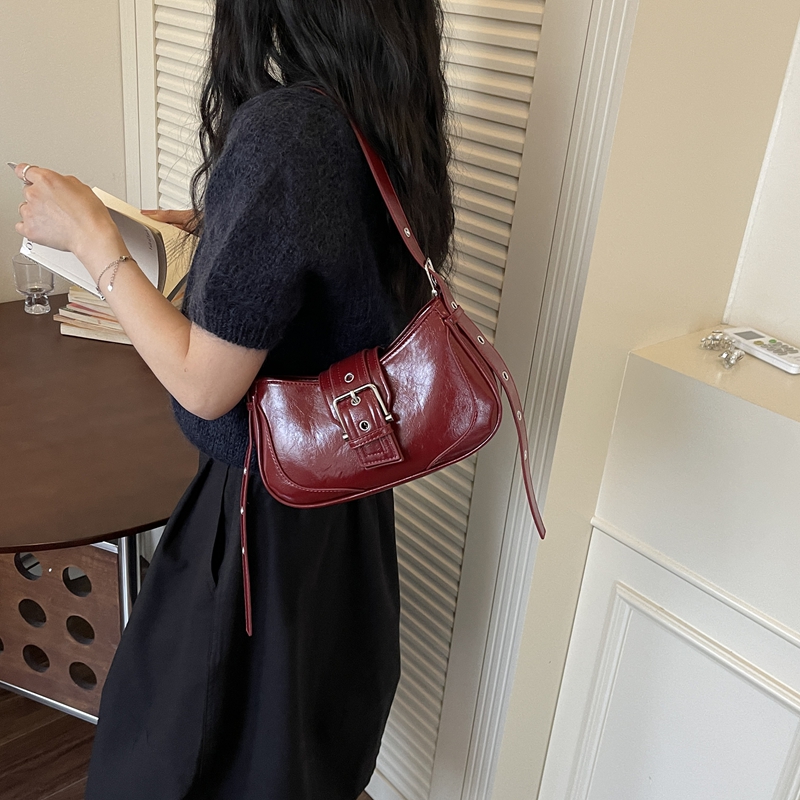 Vsper Underarm Shoulder Bags F - Luxury Bags That Are Vegan 评论和价格