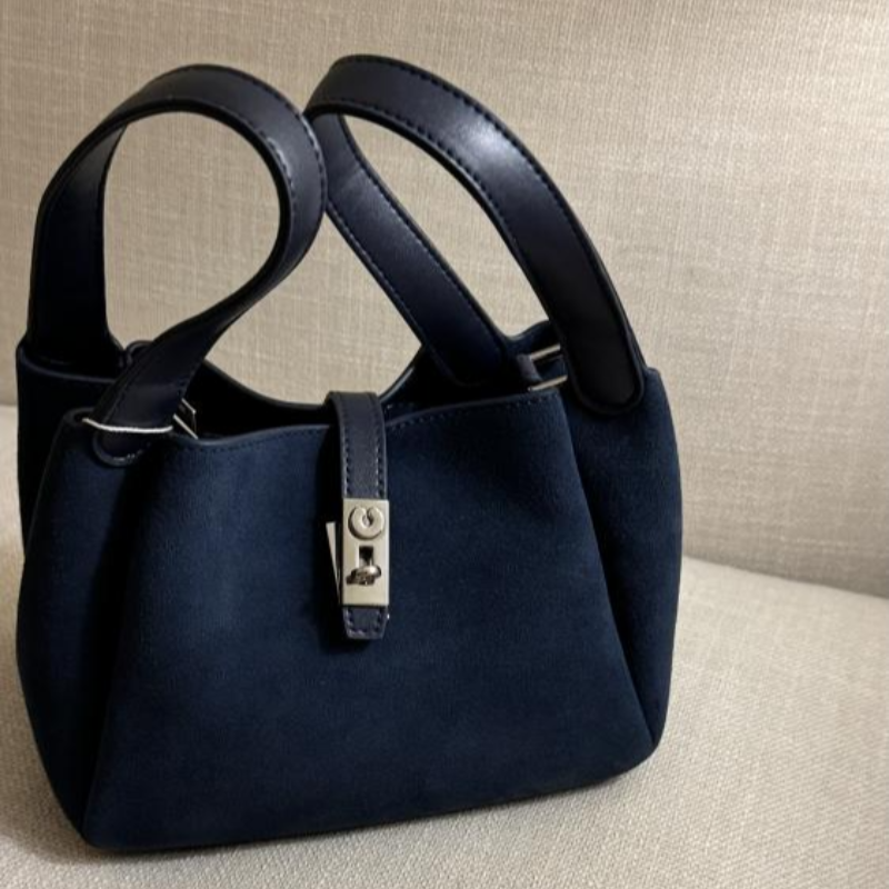 Luxury Suede Bucket Bag With S - Luxury Bags With Silver Hardware 评论和价格