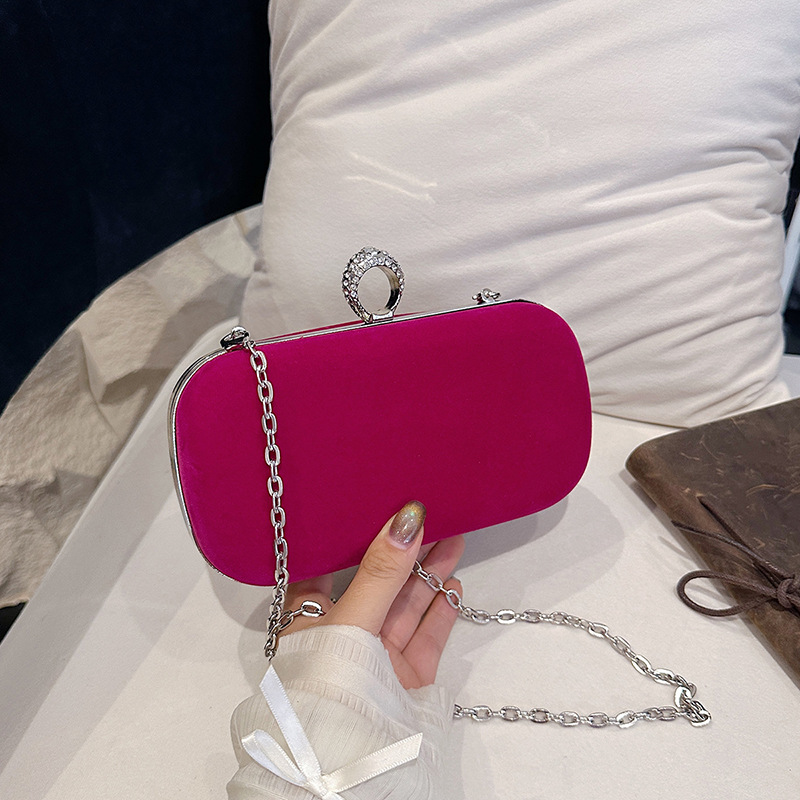 Black Velvet Handbag for Women - Luxury Bags Vip 评论和价格